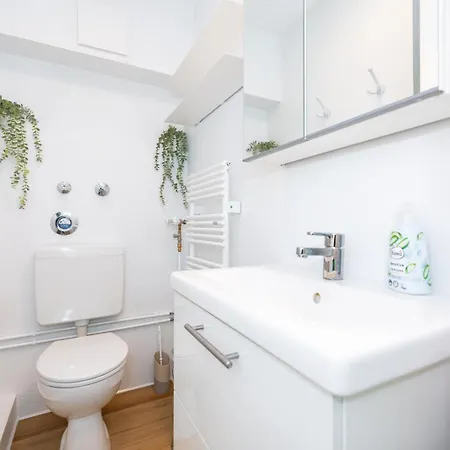 Nettes Kleines Apartment Mit Stellplatz Würzburg Esterno foto
