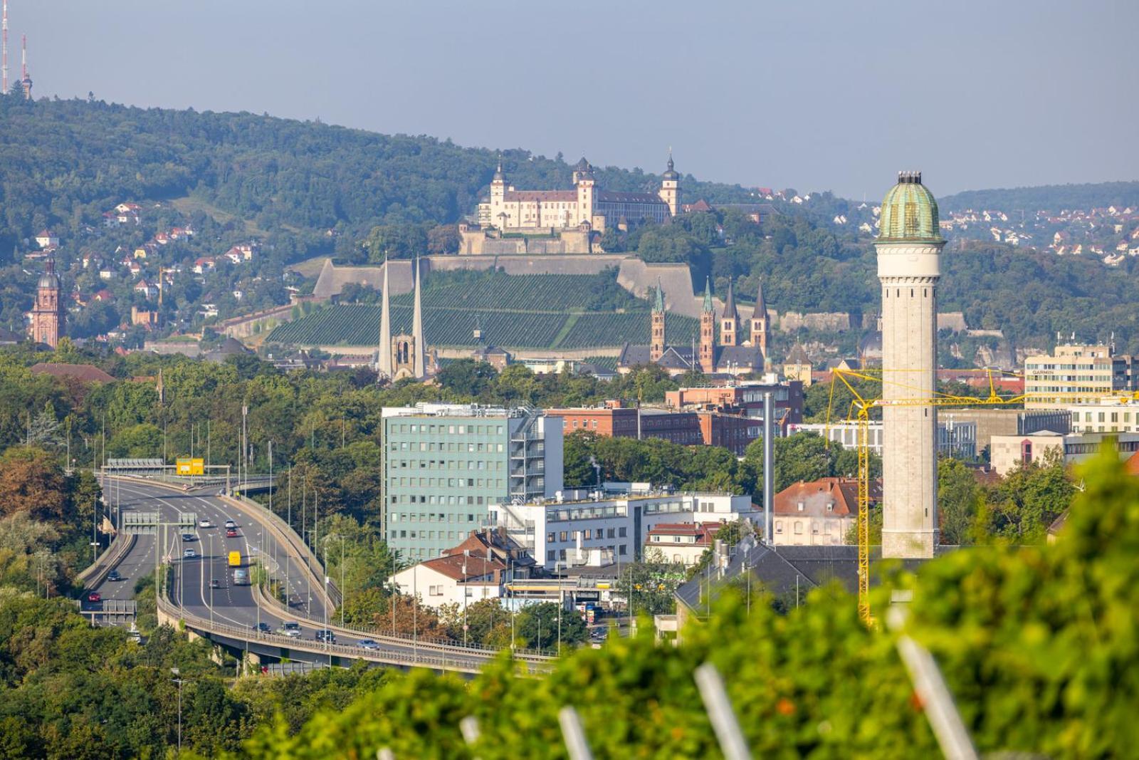 Nettes Kleines Mit Stellplatz Apartment *